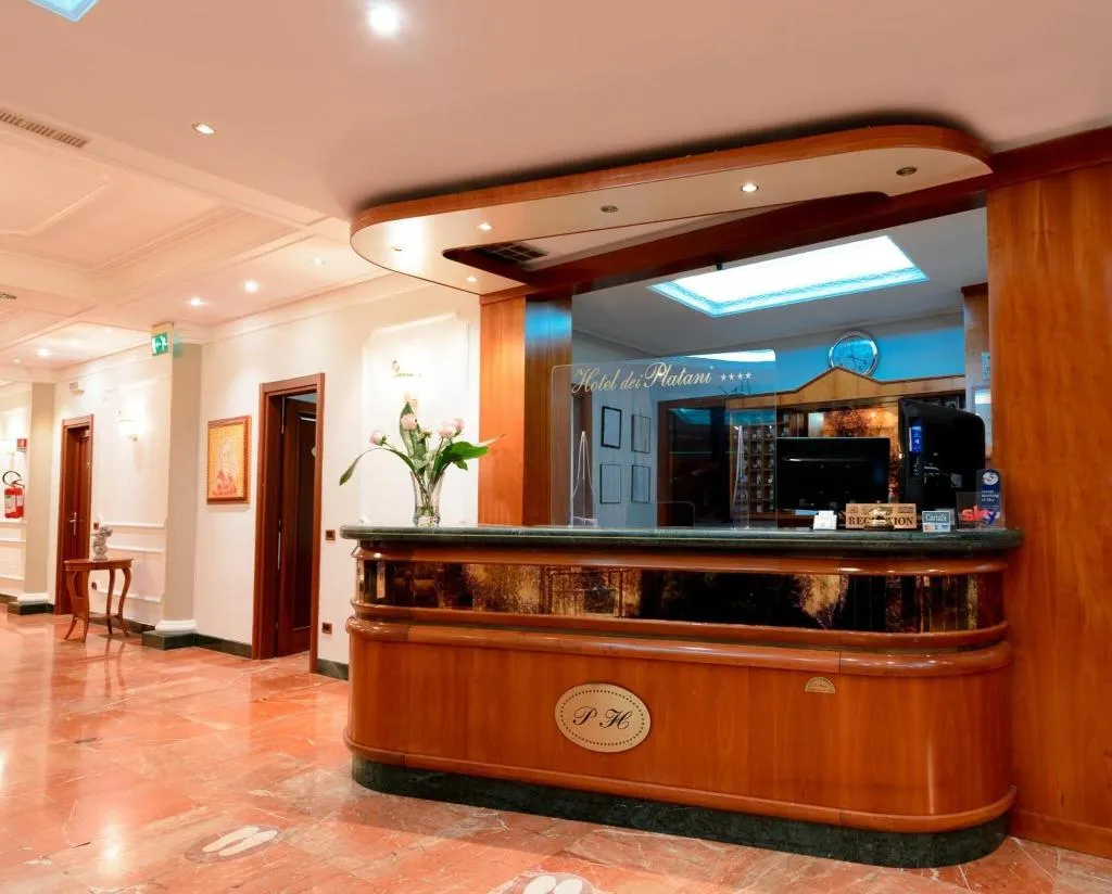 Lobby, Dei Platani, Naples