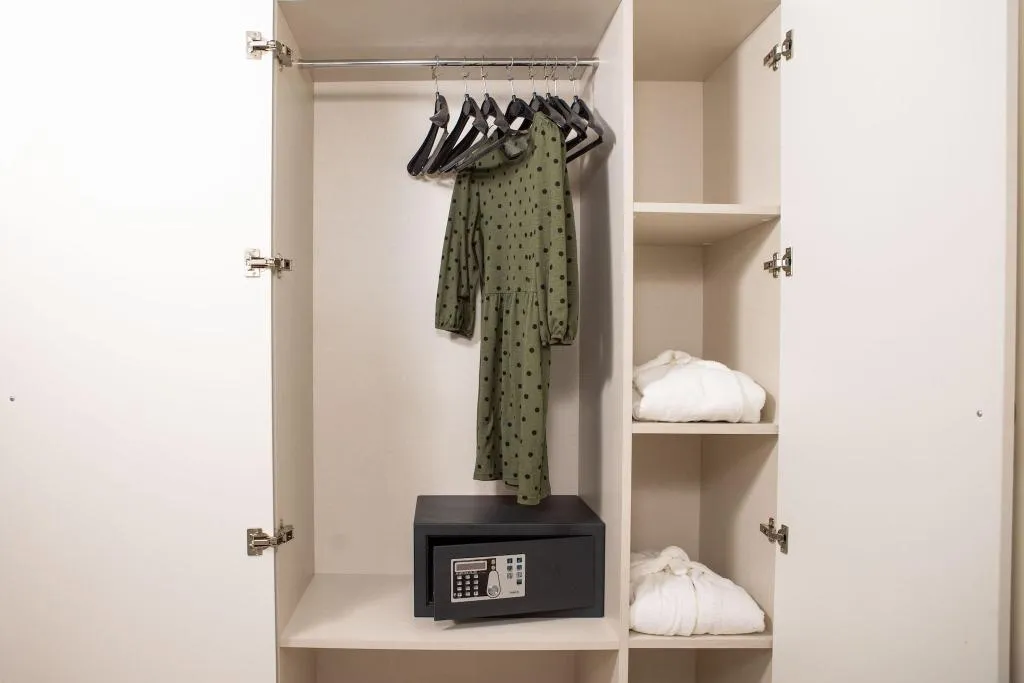 DOUBLE SUPERIOR CAPACITY 2 Room, Hotel Balneario Broquetas, Barcelona