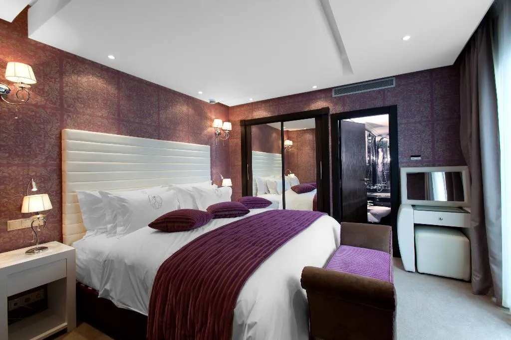 SUITE KING SIZE BED Room, Art Palace Suites & Spa, Casablanca
