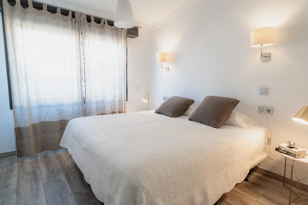 APARTMENT WITH TERRACE Room, azz Apartamentos Torre de la Plata, Seville