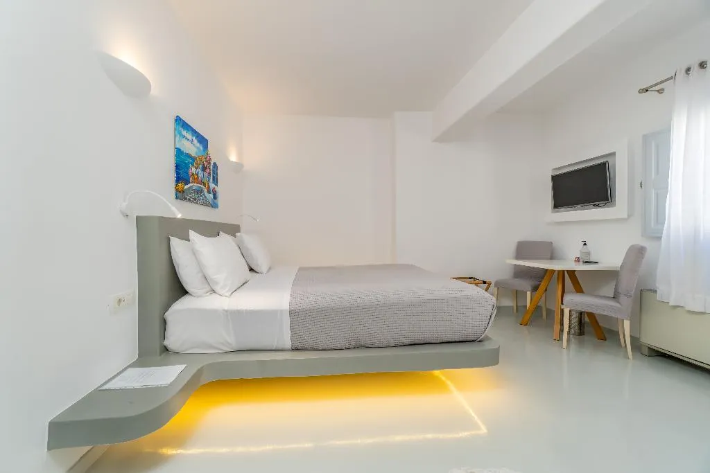SUITE DELUXE Room, Central Fira Hotel, Santorini