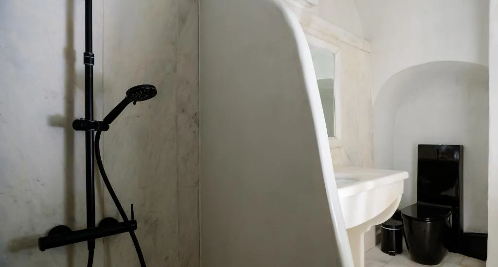 SUITE WITH JACUZZI WITH VIEWS Room, Nefeles Luxury Suites, Santorini