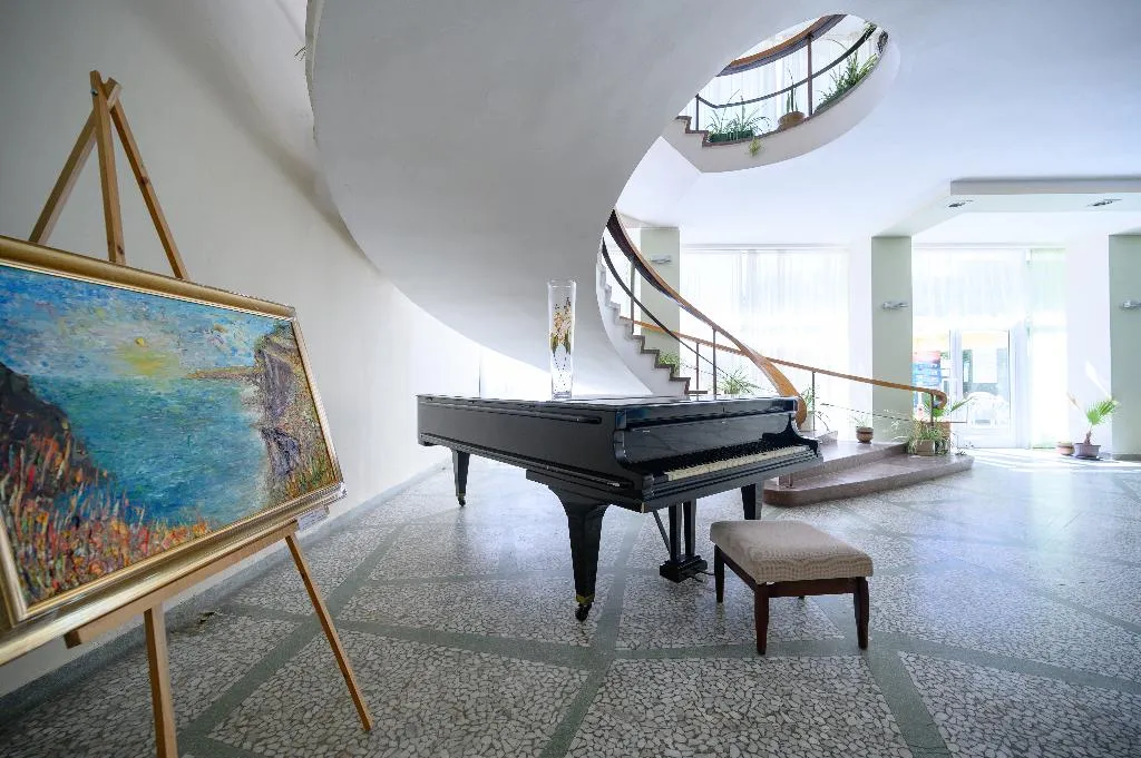 Lobby, International House of Journalists, Varna