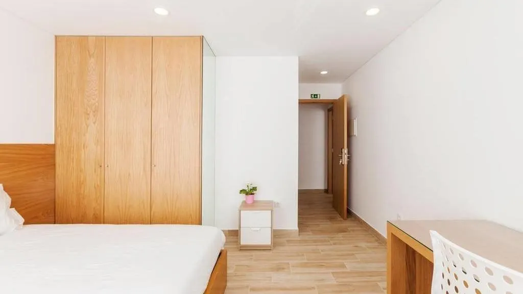 Room, Central Suites, Porto