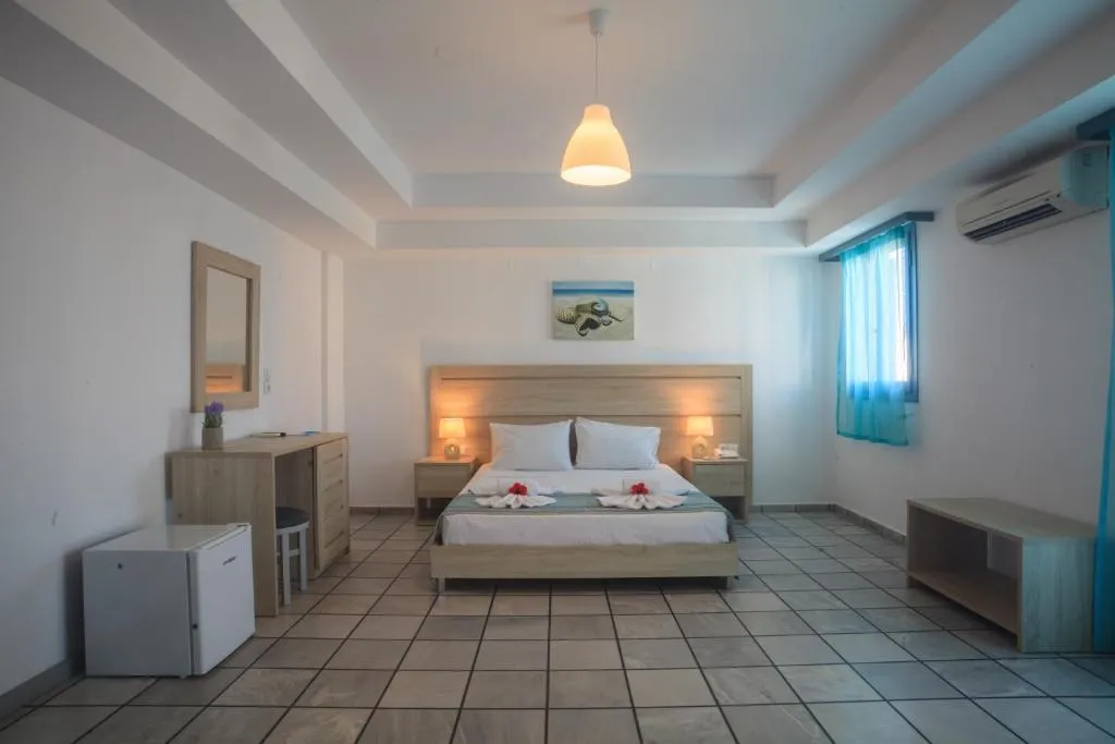 Double or Twin SIDE SEA VIEW Room, Marilisa Hotel, Crete