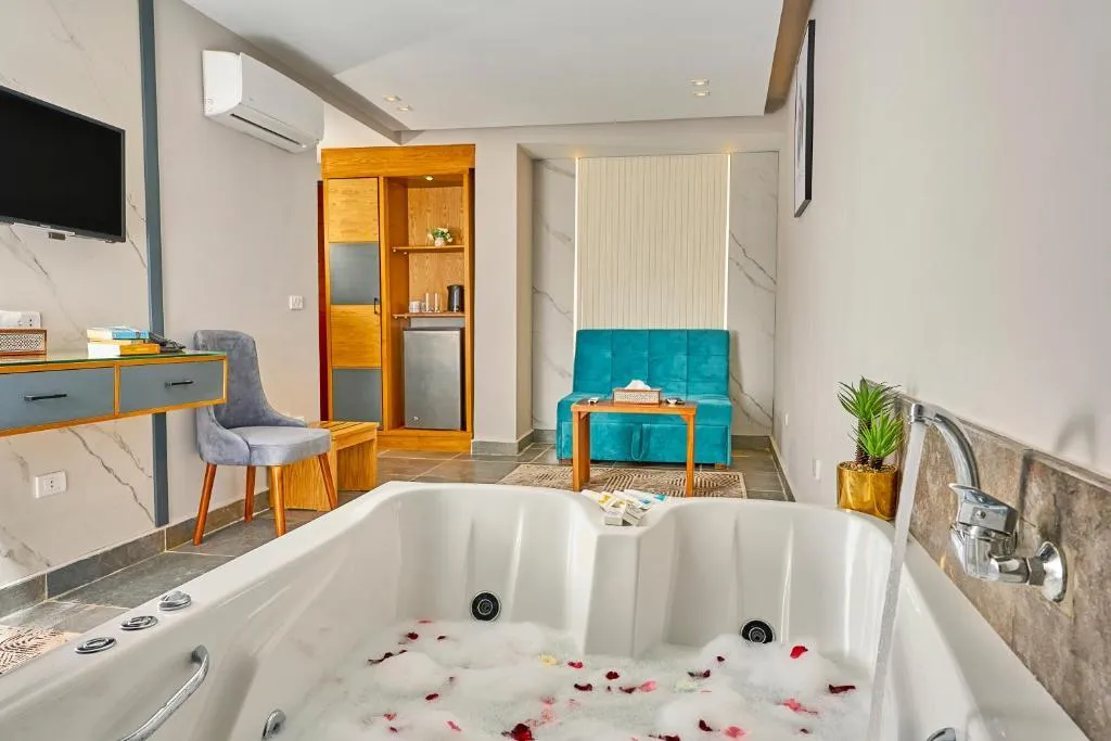 SUITE ONE BEDROOM ONE BATHROOM Room, Khan Duidar Inn - Pyramids View Rooftop, Cairo