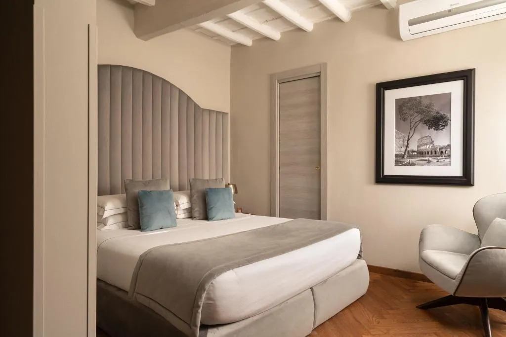 DOUBLE GRAND Room, Antico Albergo del Sole al Pantheon, Rome