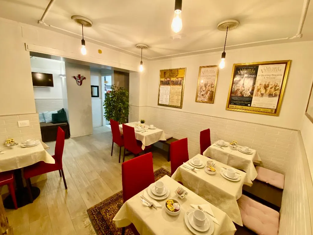 Restaurant, Bridge, Venice