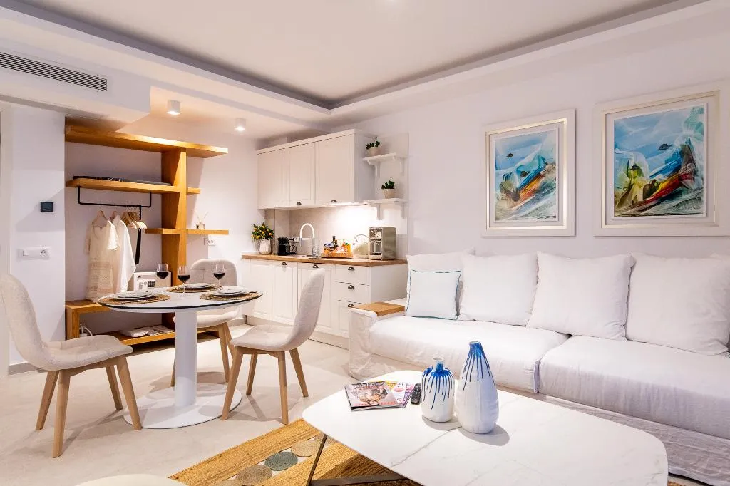 SUITE WITH JACUZZI Room, Achillion Luxury Corfu Villa, Corfu