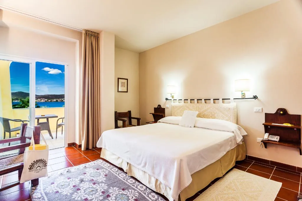DOUBLE SINGLE USE DELUXE SEA VIEW Room, Villa Margherita, Olbia