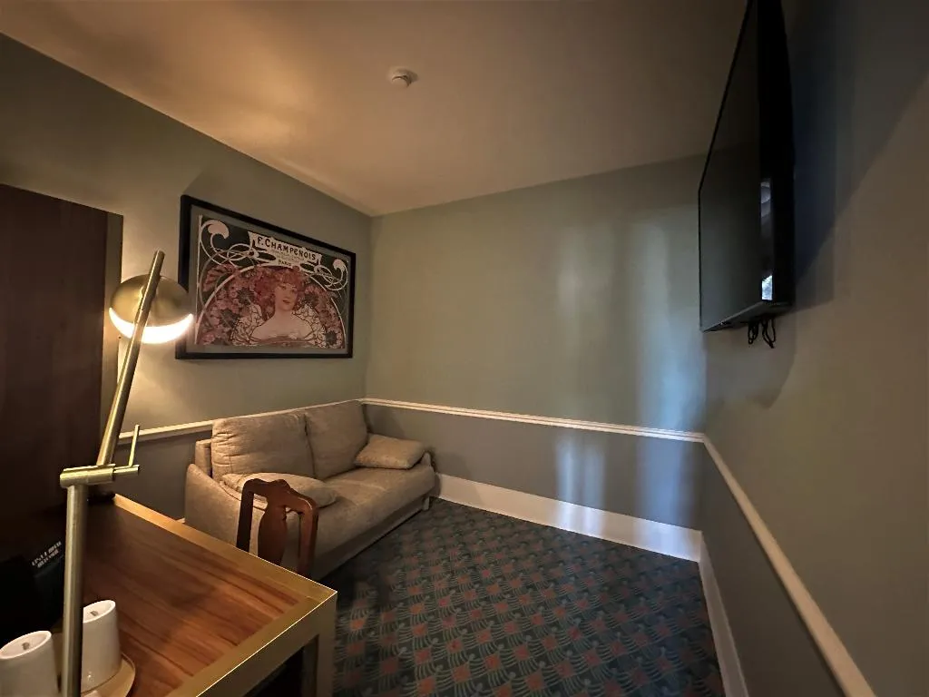 JUNIOR SUITE STANDARD Room, GRANDE HOTEL PARIS by STAY HOTELS, Porto