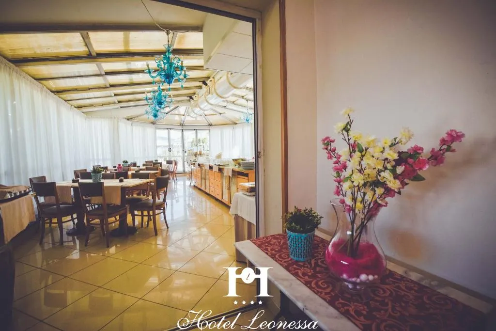 Terrace, Leonessa Hotel, Naples
