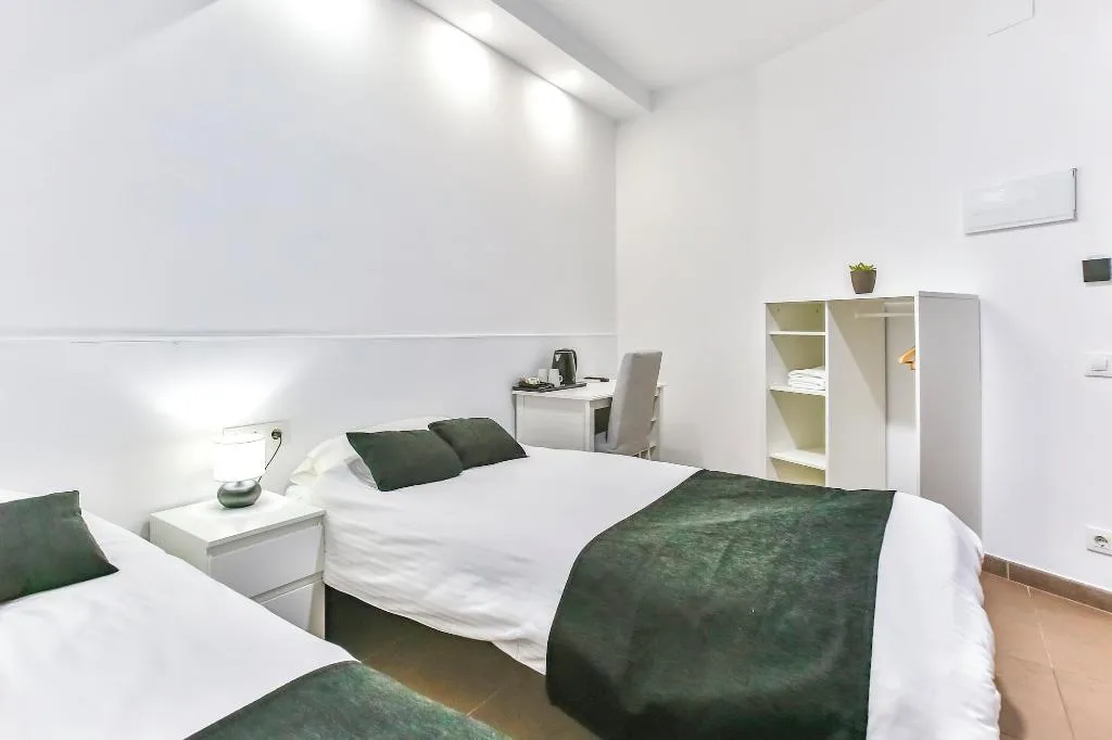 Room, Laramond Barcelona Rooms, Barcelona