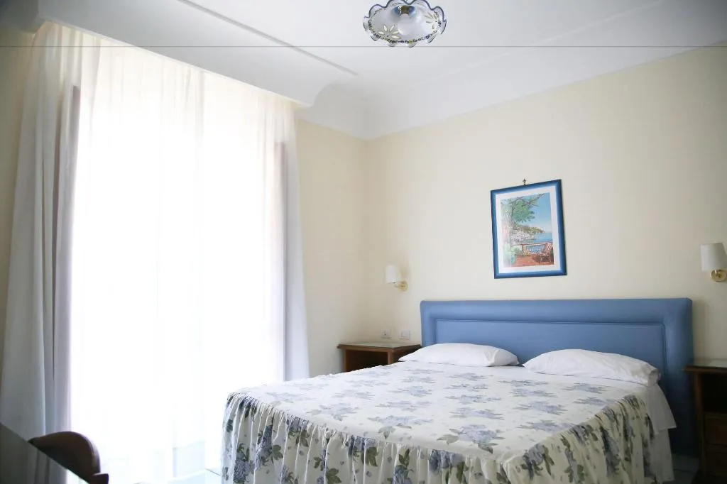 Room, A Casa dei Nonni, Naples
