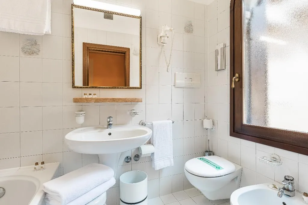 Double or Twin SUPERIOR Room, Marconi, Venice