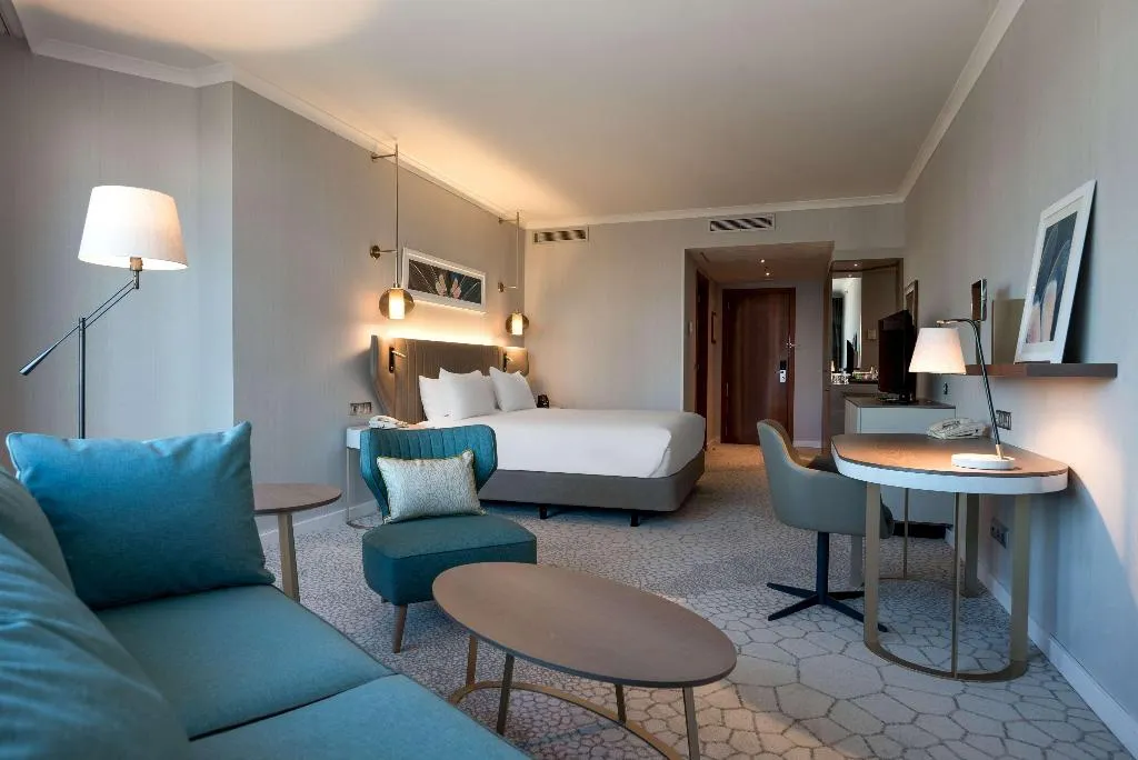DOUBLE KING SIZE BED Room, Hilton Diagonal Mar Barcelona, Barcelona