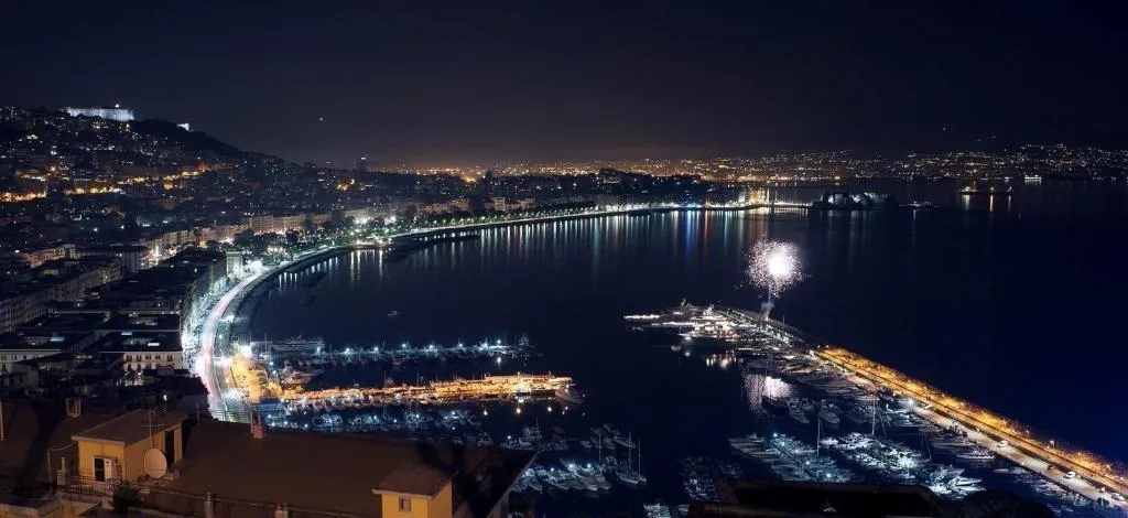 Beach, B&B City Center, Naples