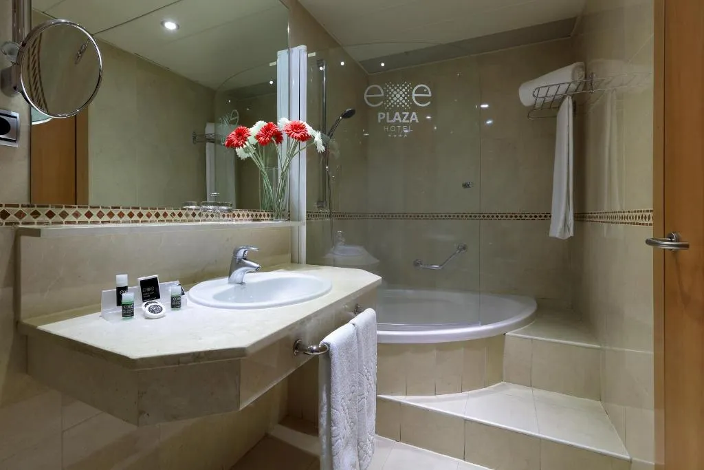 SUITE STANDARD Room, Exe Plaza, Madrid
