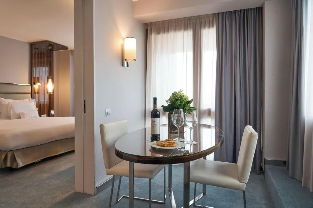 SUITE TWO BEDS Room, Altis Grand Hotel, Lisbon