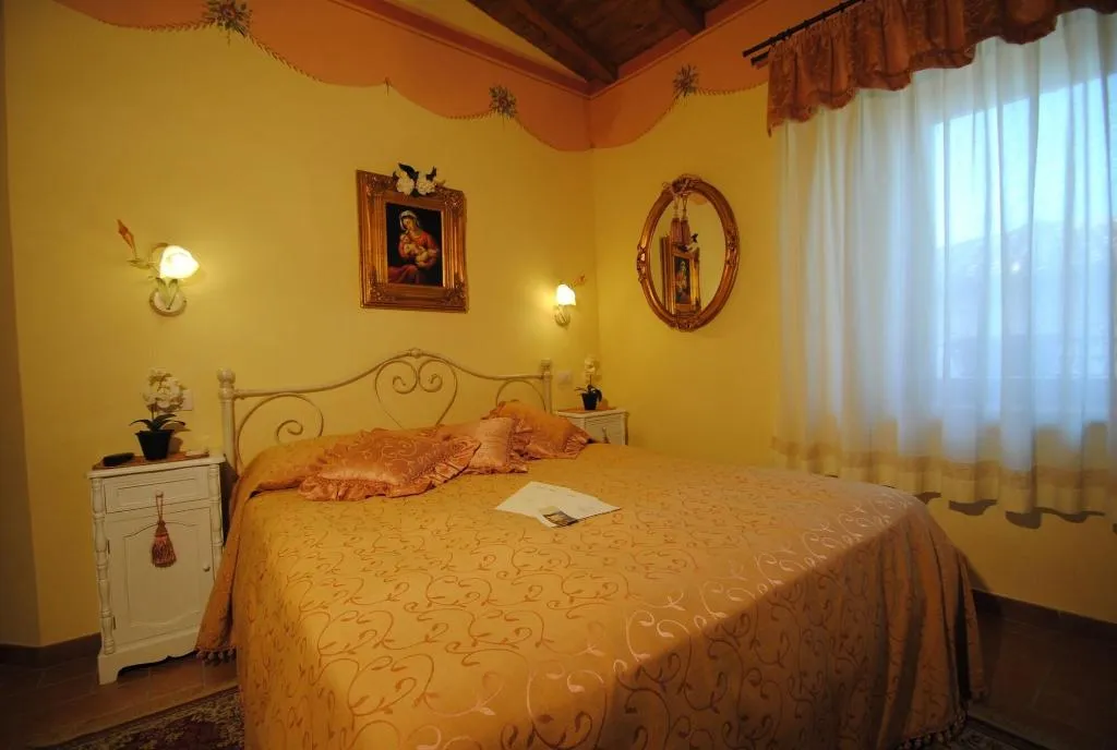Room, Albergo Torre Sangiovanni, Perugia