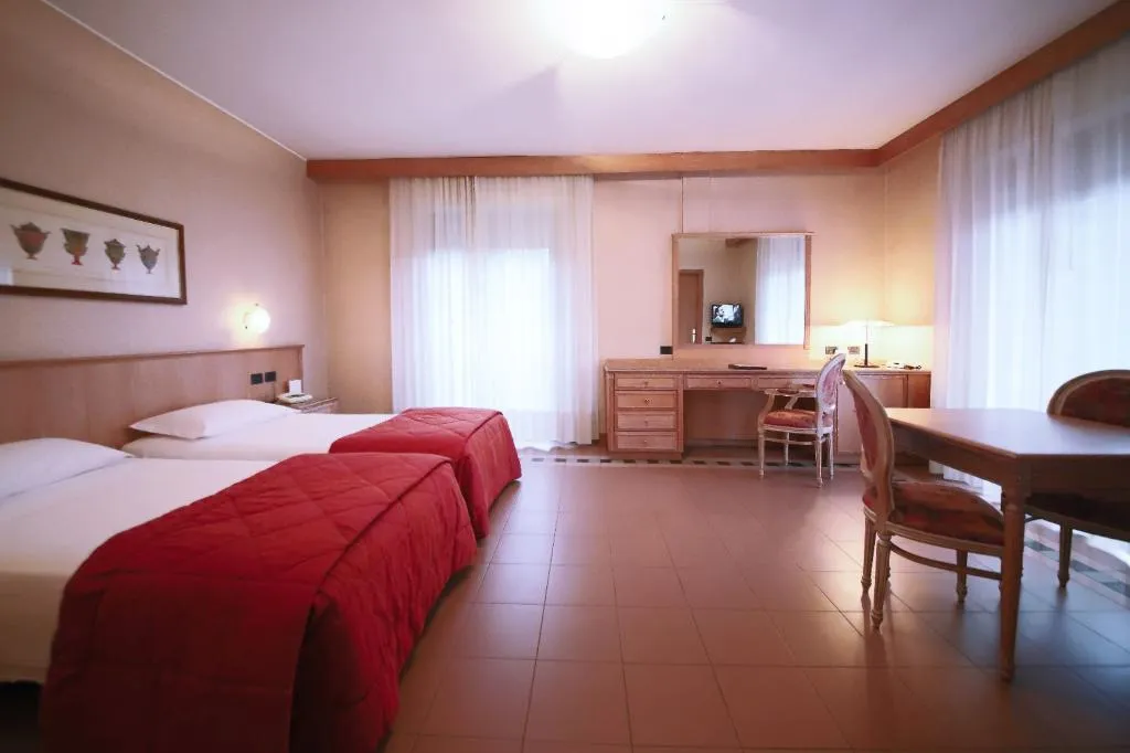 TWIN ECONOMY Room, Monica Hotel Fiera, Milan