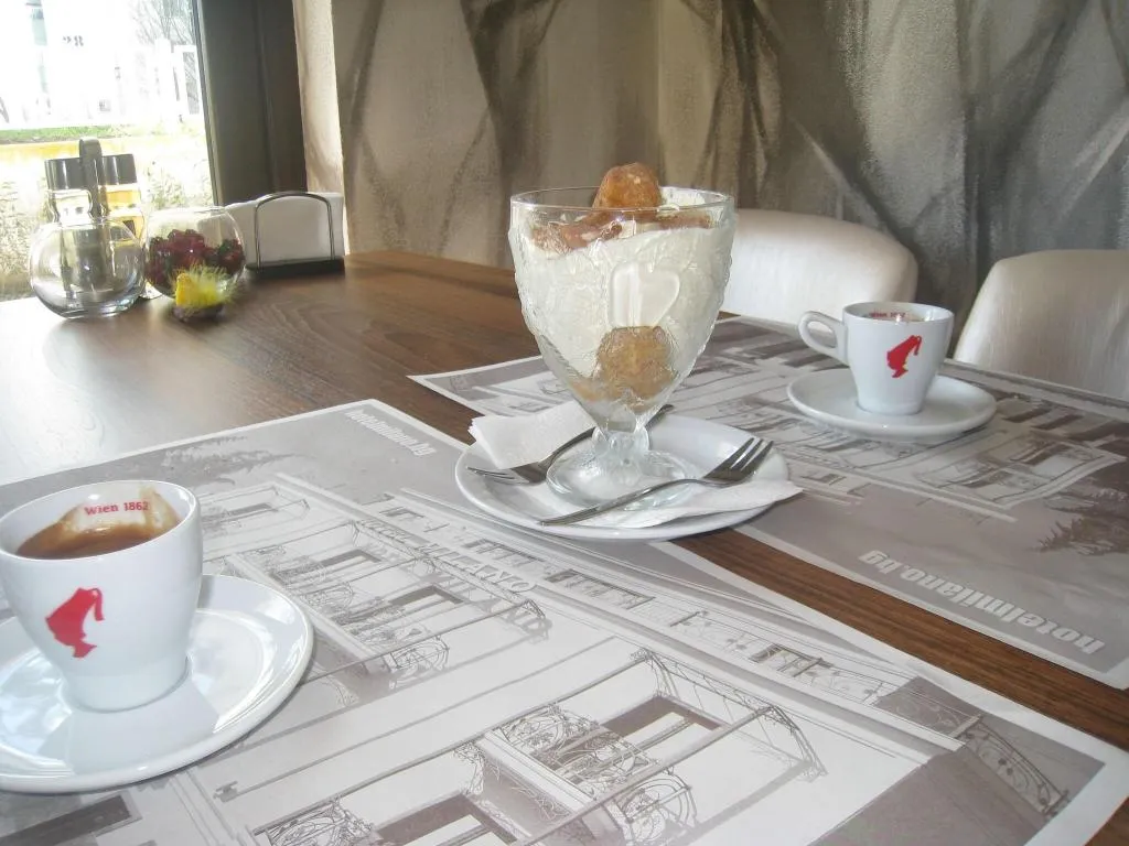 Bar, Hotel Milano, Bourgas