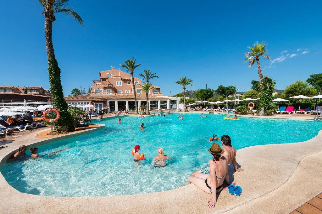 Pool, Aparthotel Ciudad Laurel, Majorca