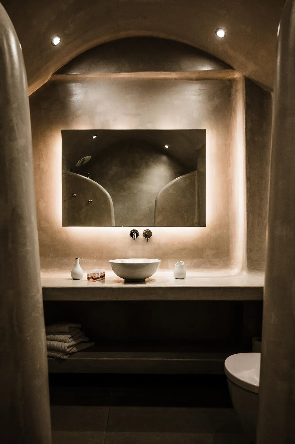 SUITE WITH PRIVATE POOL Room, Amphitrite Suites Santorini, Santorini