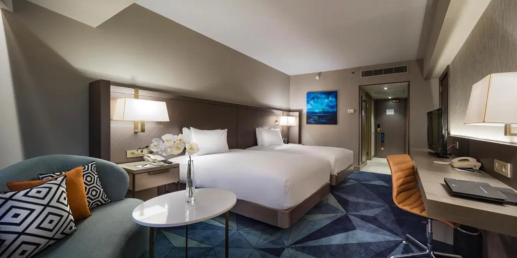 FAMILY ROOM KING SIZE BED Room, Hilton Izmir, Izmir