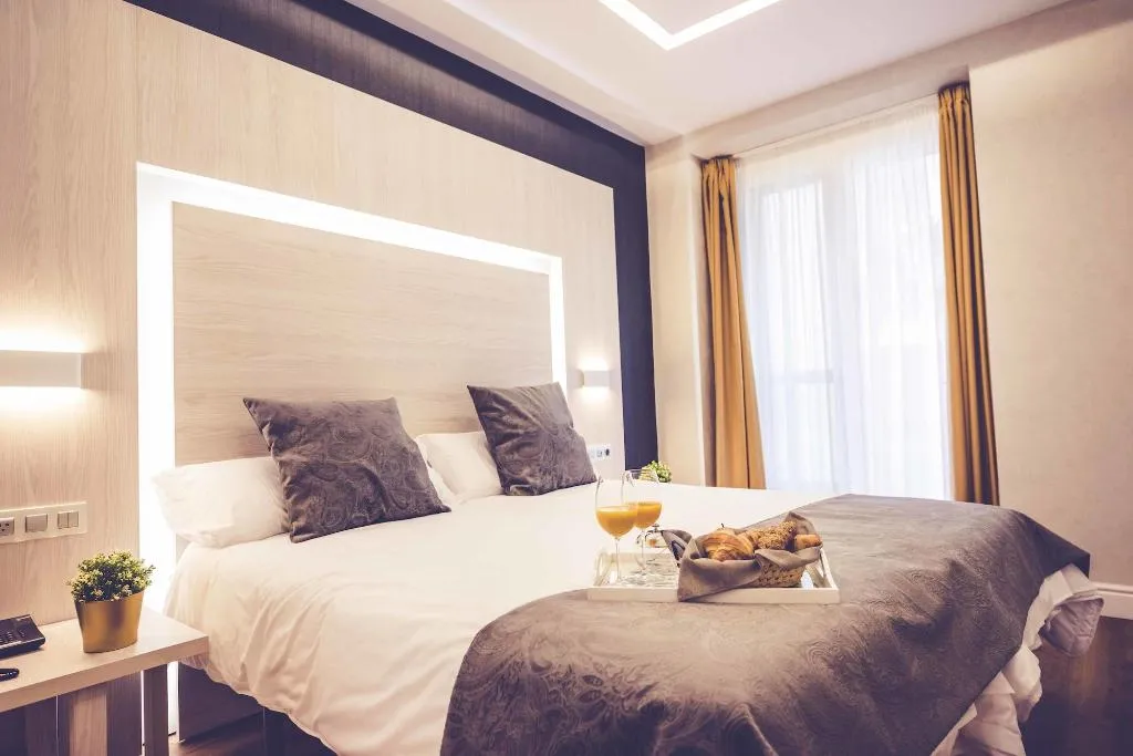 Room, Hostal Lisboa, Madrid
