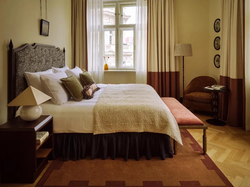 DOUBLE RIVER VIEW Room, Sir Prague, part of Sircle Collection, Prague