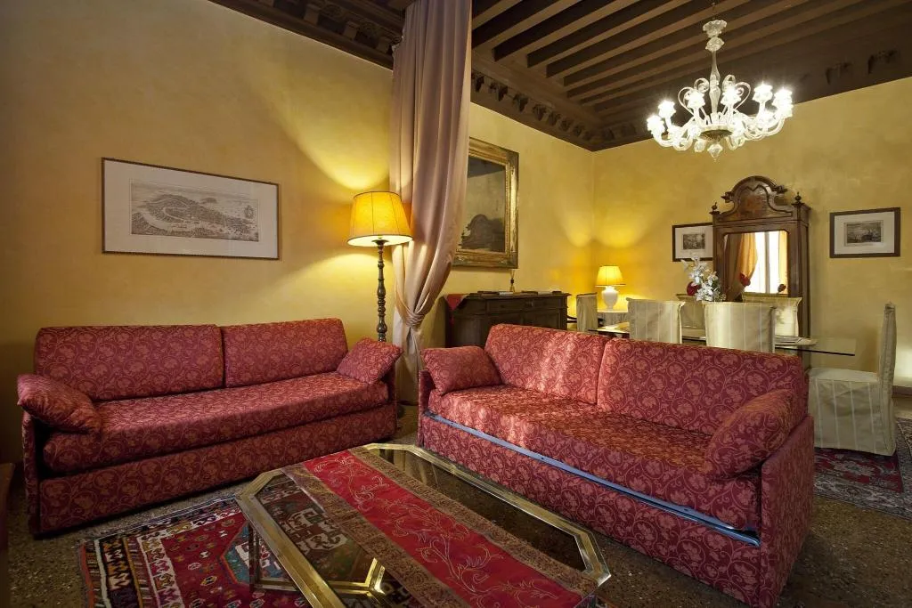 Conferences, Palazzo Odoni, Venice