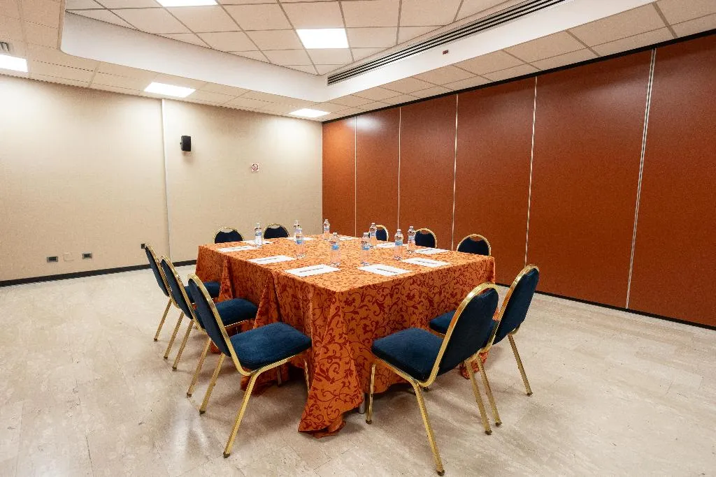 Conferences, Mirage, Florence