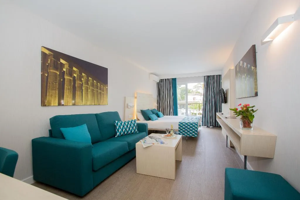 JUNIOR SUITE CAPACITY 3 Room, Hotel Luxor, Majorca