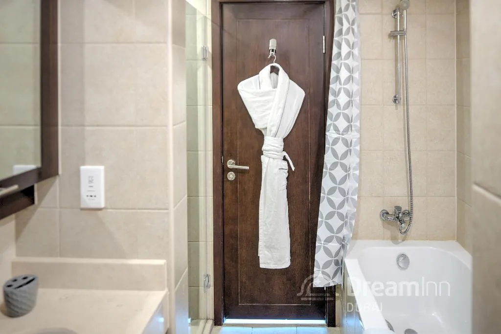 APARTMENT FOUR BEDROOMS Room, Dream Inn Dubai Apartments-Burj Residences, Dubai