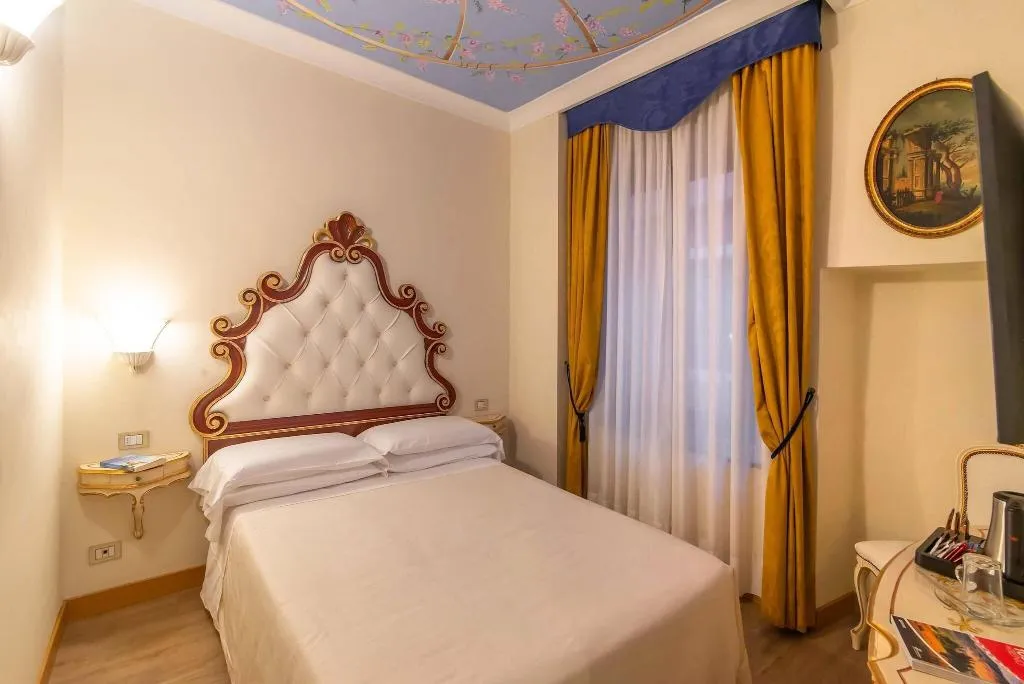 SINGLE STANDARD Room, Porta Faenza, Florence