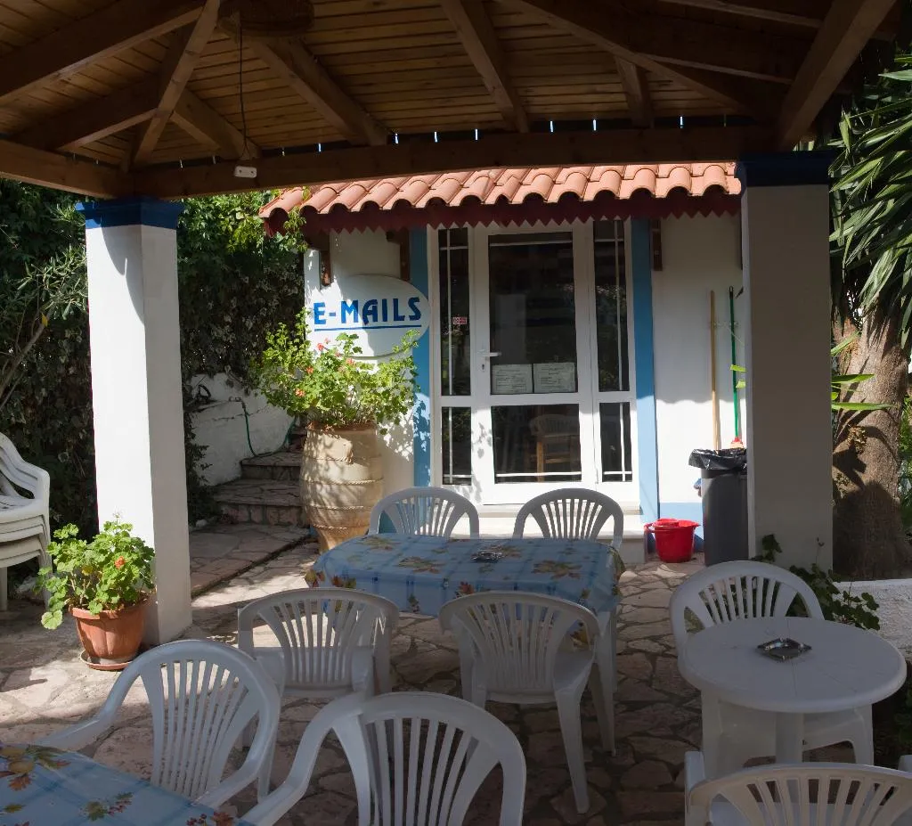 STUDIO CAPACITY 1 Room, Andromaches Holiday apartments, Corfu