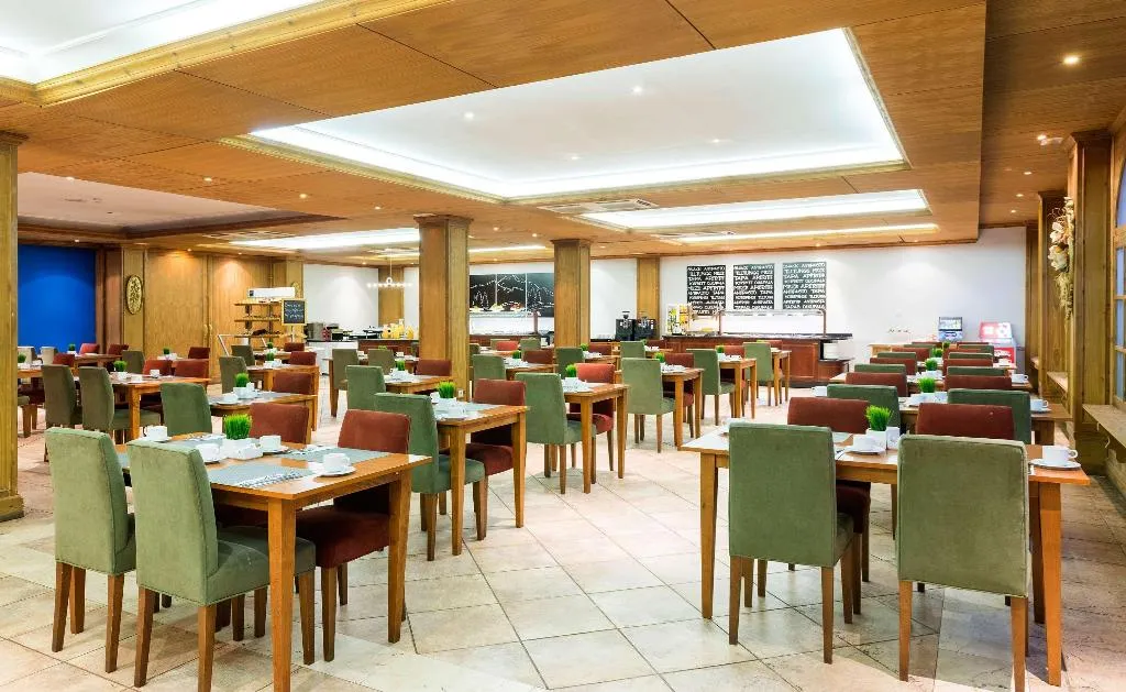 Restaurant, Vielha Val d’Arán Affiliated by Melia, Costa Brava