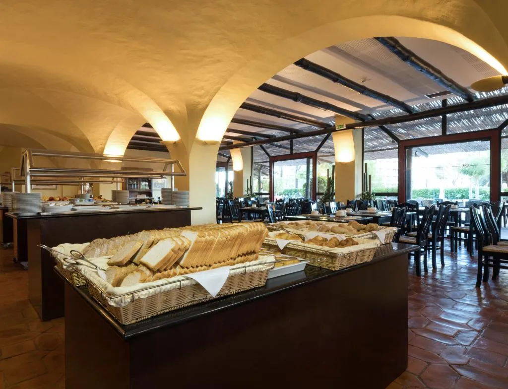 Restaurant, Dom Pedro Marina, Algarve