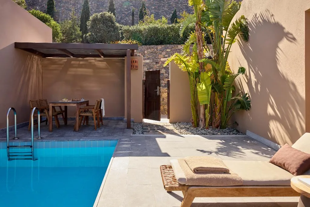 VILLA WITH PRIVATE POOL Room, Daios Cove, Crete