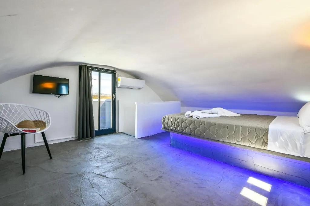 Room, Sun Springs, Santorini