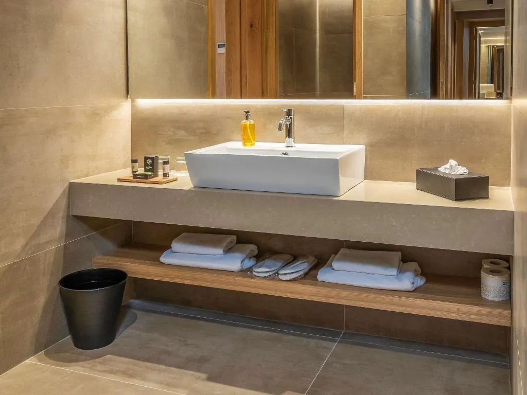Double or Twin EXECUTIVE CITY VIEW Room, Ibis Styles Heraklion Central, Crete