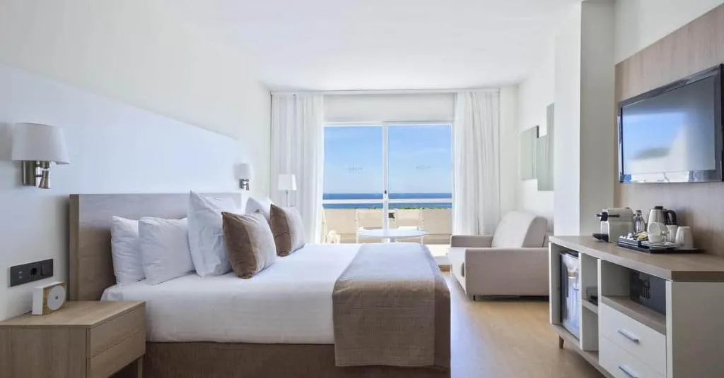 DOUBLE PREMIUM SEA VIEW Room, Melia Sitges, Costa Brava