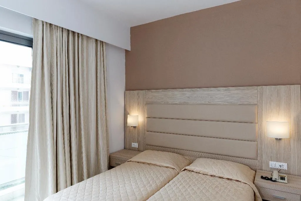 Room, Africa, Rhodes