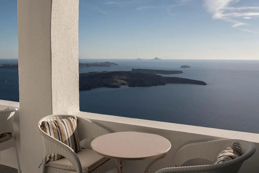 Terrace, La Roka Cliffside Memories, Santorini