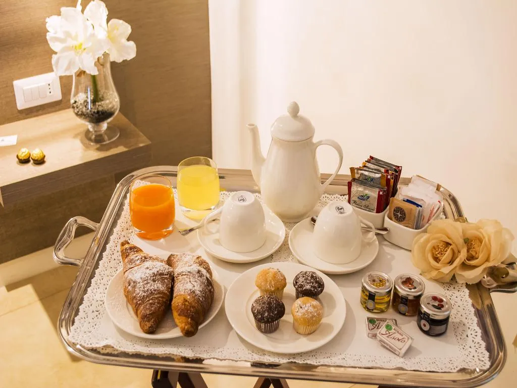 TRIPLE STANDARD Room, Hotel San Pietro, Naples