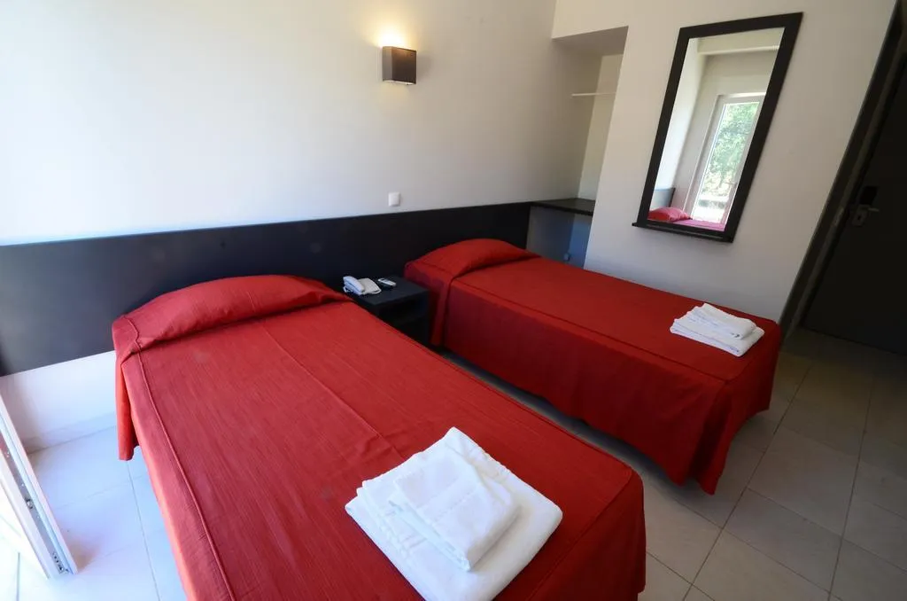 Room, Boliqueime Guest House, Algarve