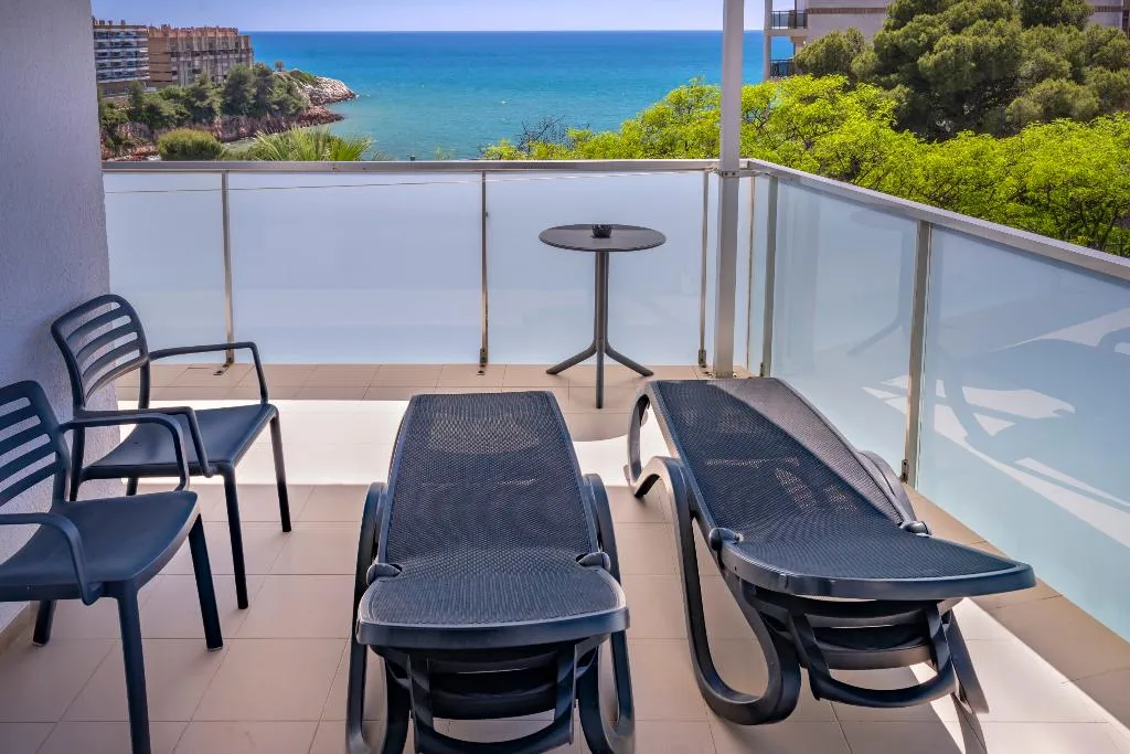 JUNIOR SUITE STANDARD Room, 4R Salou Park Resort I, Costa Dorada
