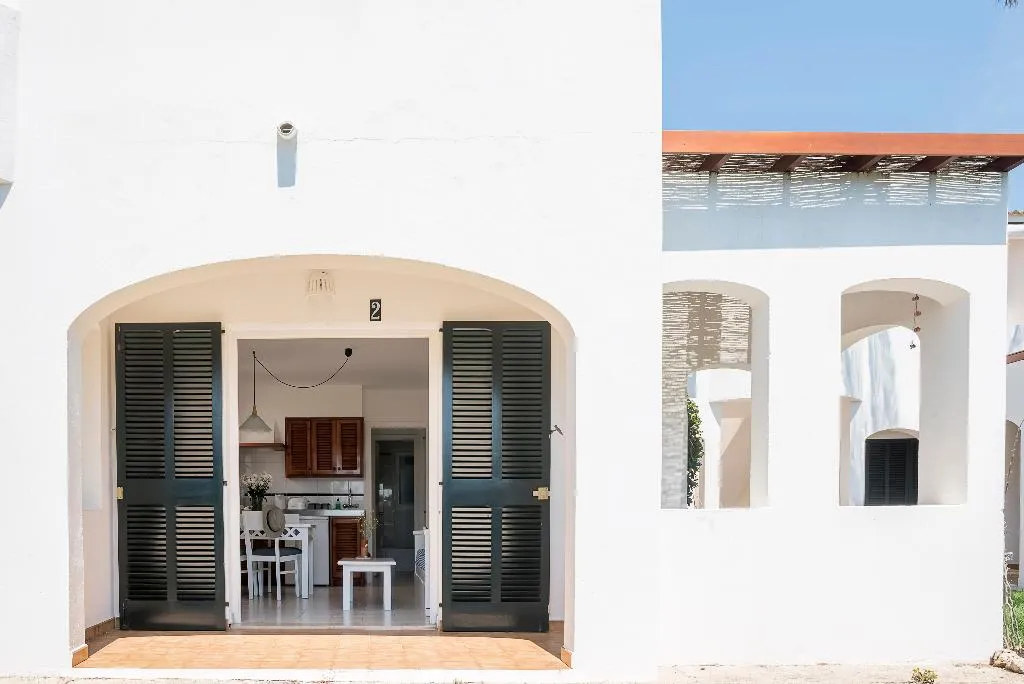 APARTMENT CAPACITY 4 ONE BEDROOM Room, Las Brisas I & II, Menorca