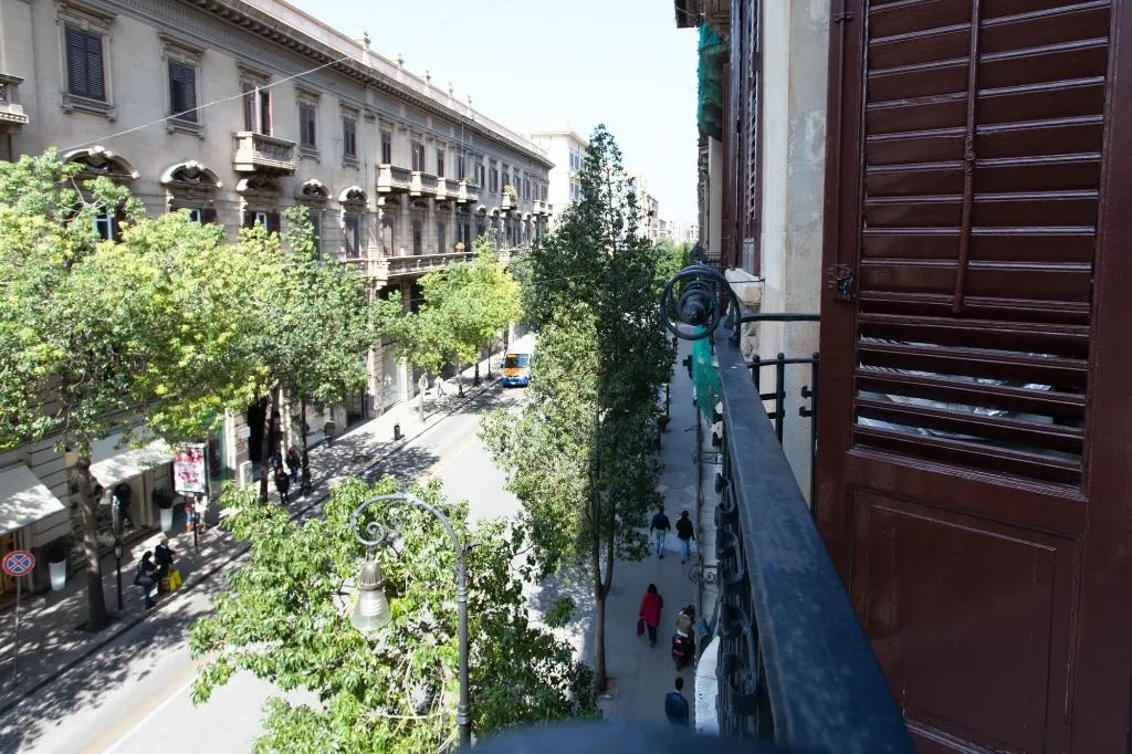 General view, B B A Casa Di Anna, Palermo